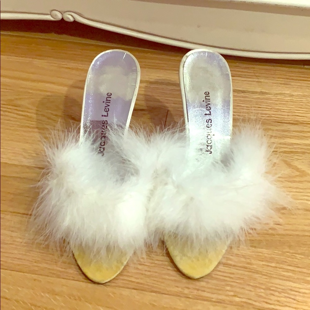 Jacques Levine kitten heal with fur